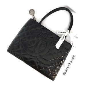 Chanel 🖤 Vintage Medallion Tote